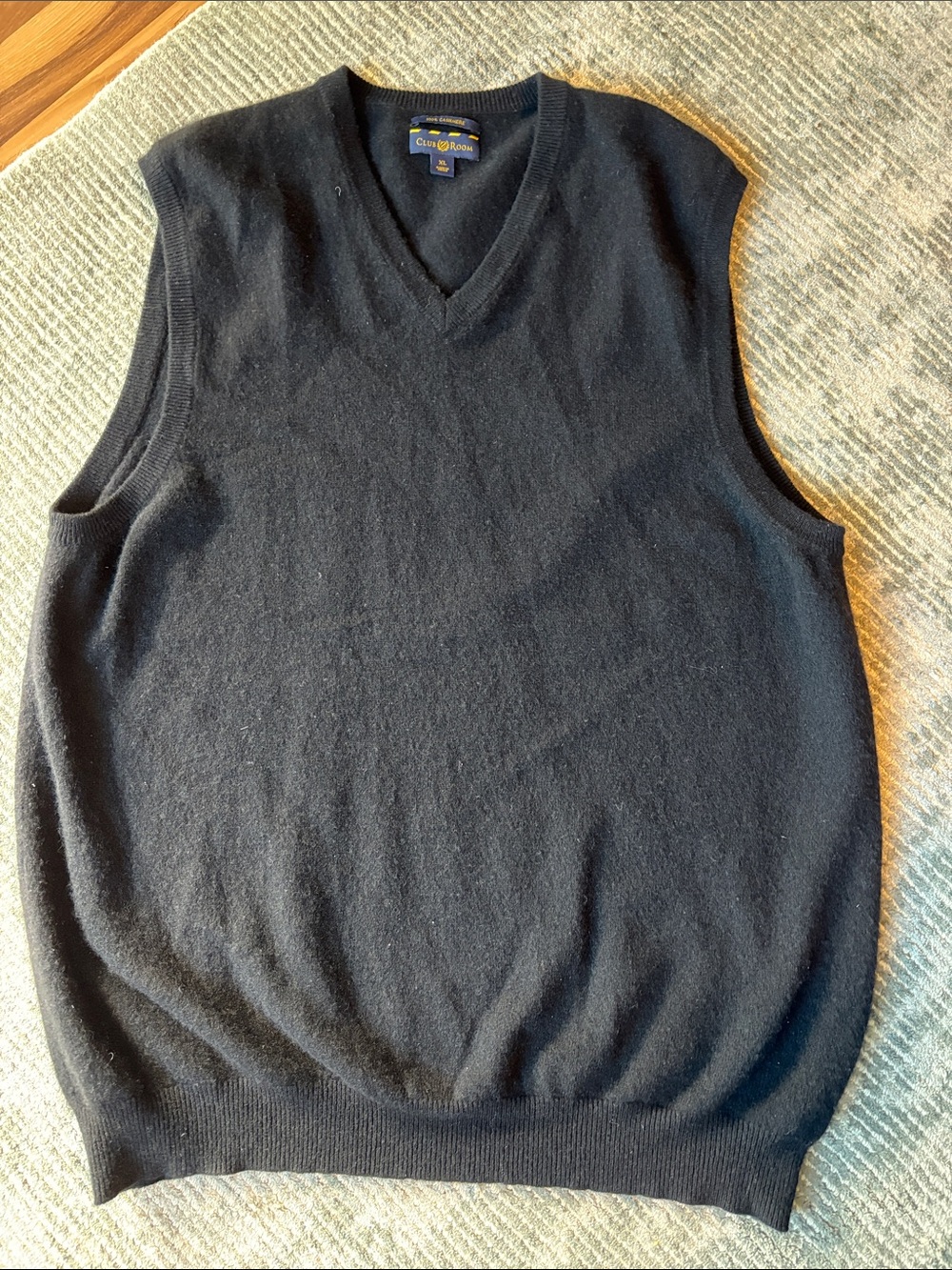 Club Room Black V-Neck Cashmere-Blend Sweater Vest